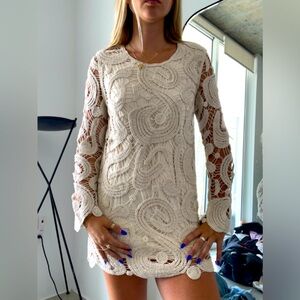 Cream lace crochet dress size 6